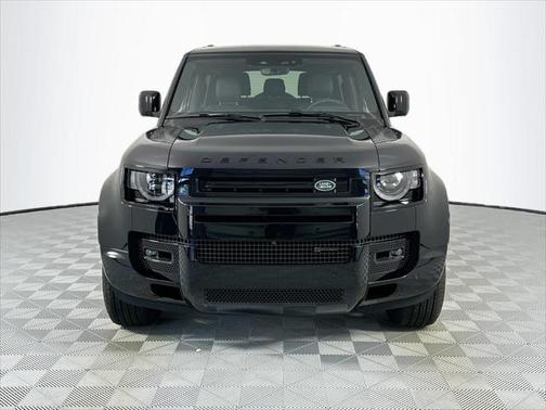 2023 Land Rover Defender 90 X-Dynamic SE