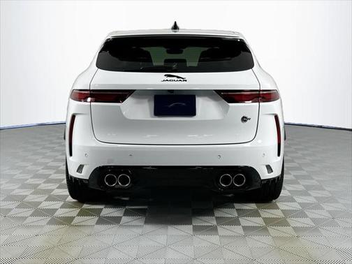 2025 Jaguar F-PACE SVR P550 AWD Automatic