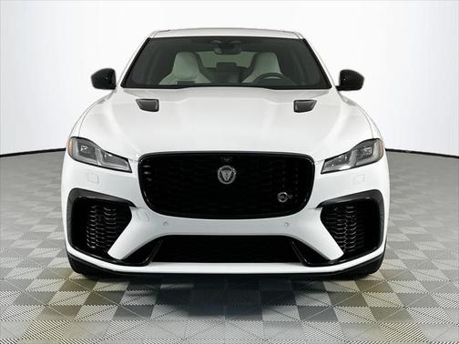 2025 Jaguar F-PACE SVR P550 AWD Automatic