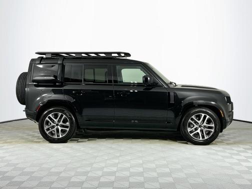 Santorini Black 2026 Land Rover Defender P400 X-Dynamic SE
