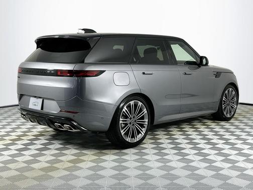 2025 Land Rover Range Rover Sport SE