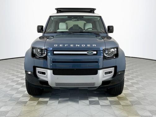 2025 Land Rover Defender 110 P300