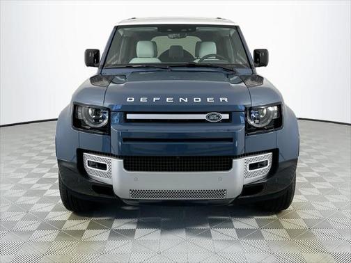 2025 Land Rover Defender 110 P400 S