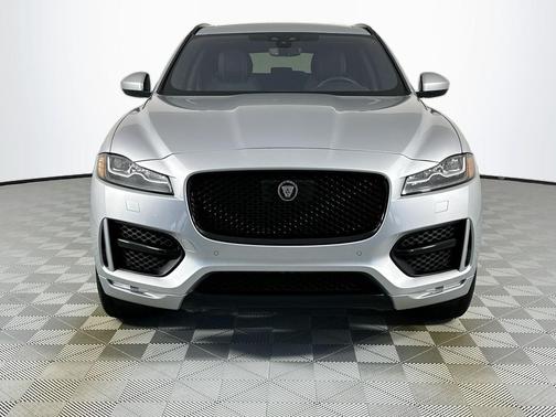 2019 Jaguar F-PACE 30t R-Sport