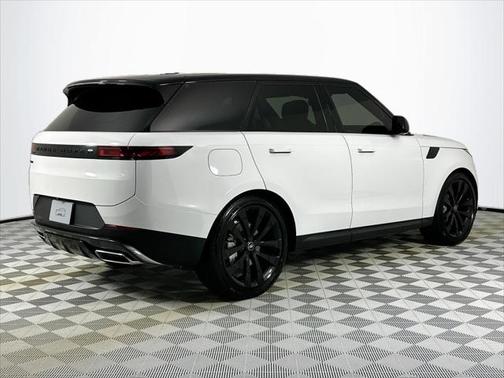 2025 Land Rover Range Rover Sport SE