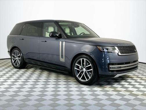 2025 Land Rover Range Rover P400 SE 7 Seat