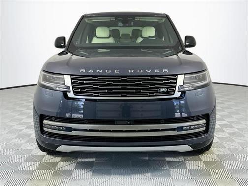 2025 Land Rover Range Rover P400 SE 7 Seat
