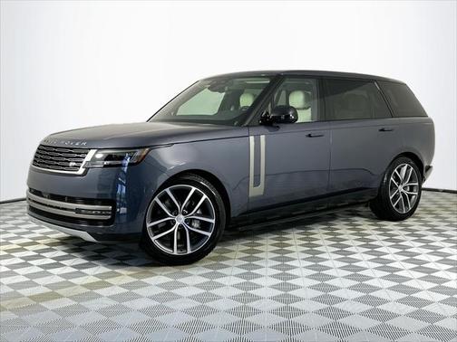 2025 Land Rover Range Rover P400 SE 7 Seat