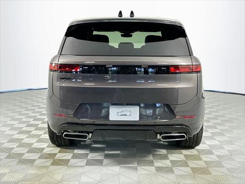 2025 Land Rover Range Rover Sport SE