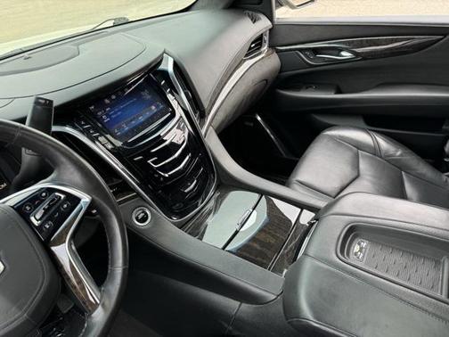 2015 Cadillac Escalade Platinum