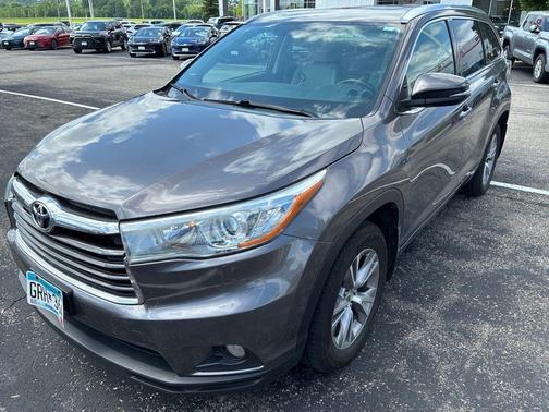 Predawn Gray Mica 2015 Toyota Highlander XLE