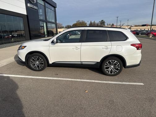 2016 Mitsubishi Outlander SEL