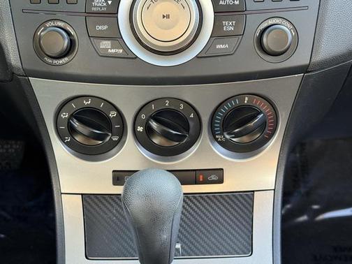 2011 Mazda Mazda3 i Touring
