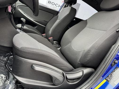 2013 Hyundai Accent GS