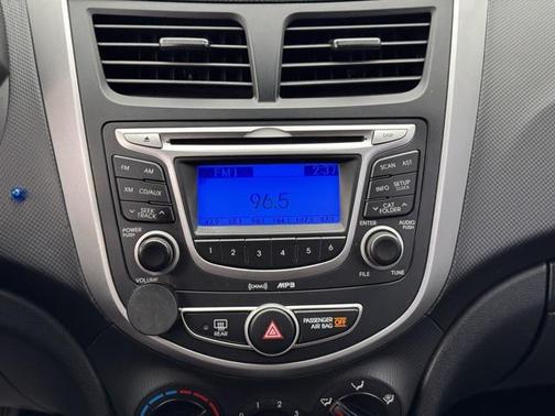 2013 Hyundai Accent GS