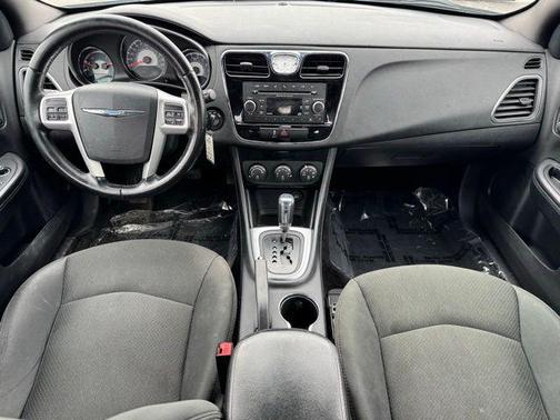 2011 Chrysler 200 Touring