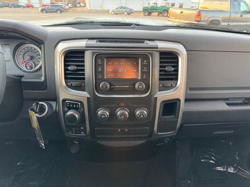 Black Forest Green Pearlcoat 2017 RAM 1500 SLT