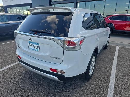 2015 Mitsubishi Outlander SE