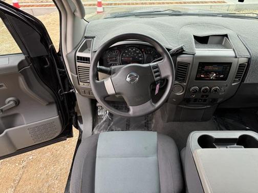 2005 Nissan Titan XE King Cab