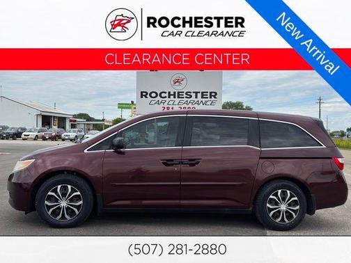 Maroon 2012 Honda Odyssey LX