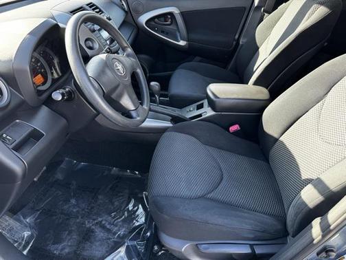 2007 Toyota RAV4 Sport