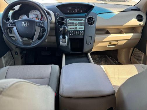 Maroon 2011 Honda Pilot EX