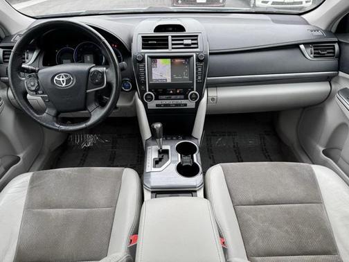 2012 Toyota Camry Hybrid XLE