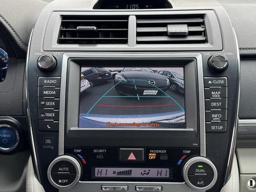2012 Toyota Camry Hybrid XLE