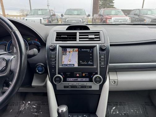 2012 Toyota Camry Hybrid XLE