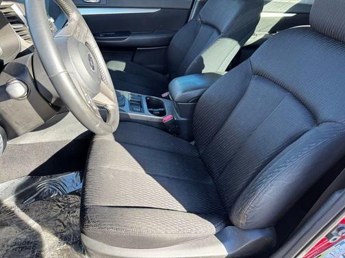 2010 Subaru Legacy Premium