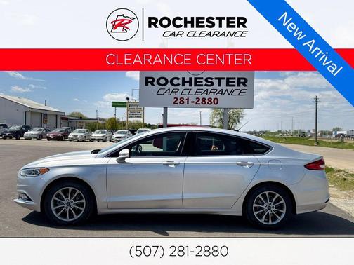 Ingot Silver 2017 Ford Fusion SE