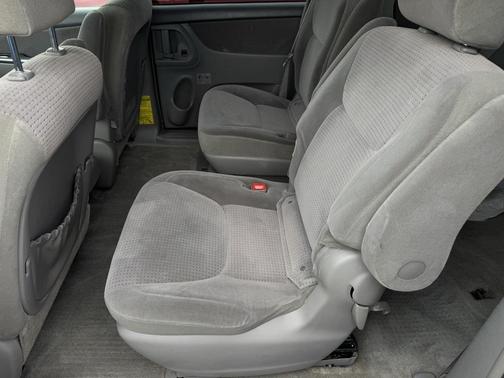 2006 Toyota Sienna CE