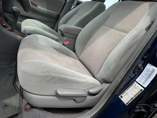 Indigo Ink Pearl 2007 Toyota Corolla LE