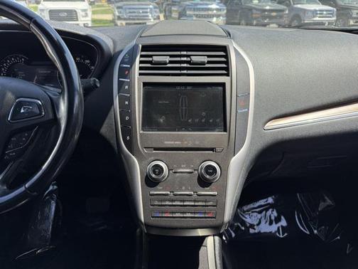 2015 Lincoln MKC Base