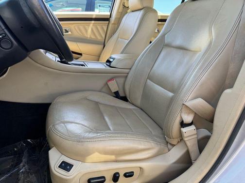 2015 Ford Taurus Limited