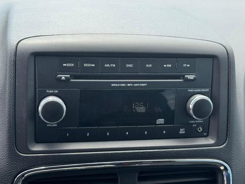 Billet Silver Metallic 2013 Dodge Grand Caravan SE