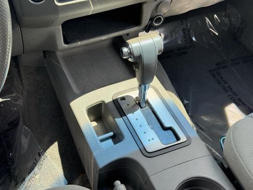 2008 Nissan Frontier SE Crew Cab