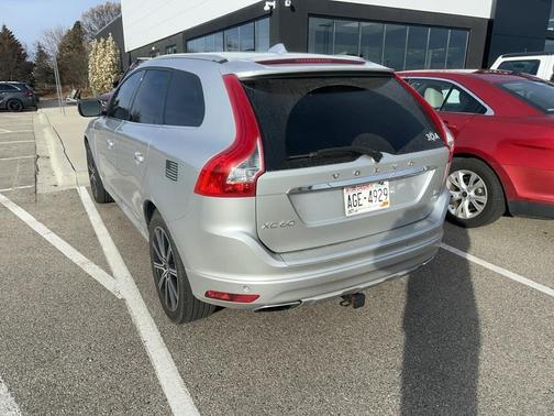 2016 Volvo XC60 T6 Drive-E