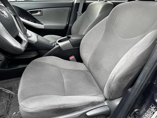 2015 Toyota Prius Five