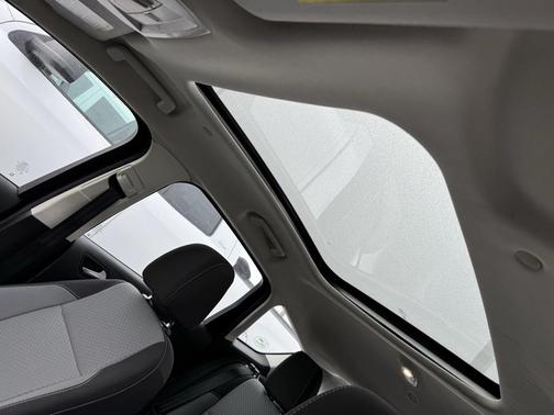 2017 Ford C-Max Energi SE