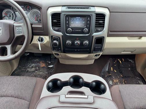 Prairie Pearlcoat 2013 RAM 1500 SLT