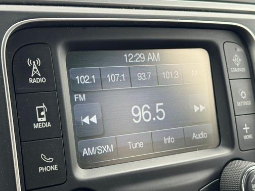 Prairie Pearlcoat 2013 RAM 1500 SLT