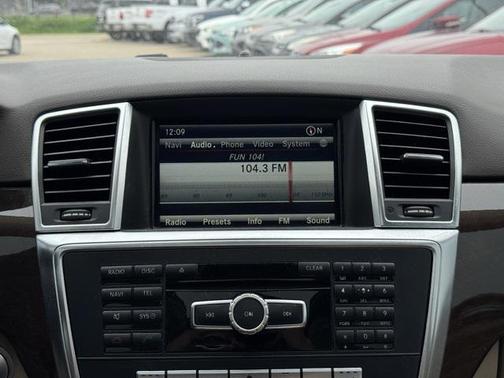 2015 Mercedes-Benz M-Class 4MATIC