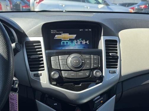 2015 Chevrolet Cruze 1LT