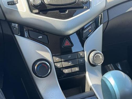 2015 Chevrolet Cruze 1LT