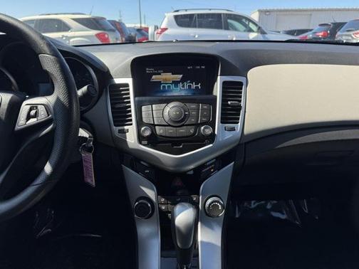 2015 Chevrolet Cruze 1LT