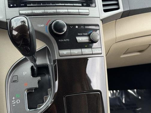 2011 Toyota Venza Base