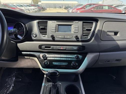 2016 Kia Sedona LX
