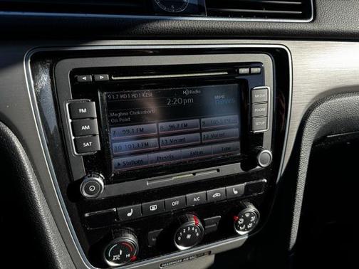 2014 Volkswagen Passat 1.8T Auto SE