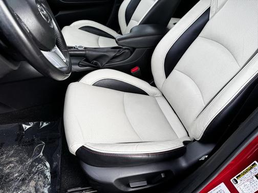 2015 Mazda Mazda3 s Grand Touring